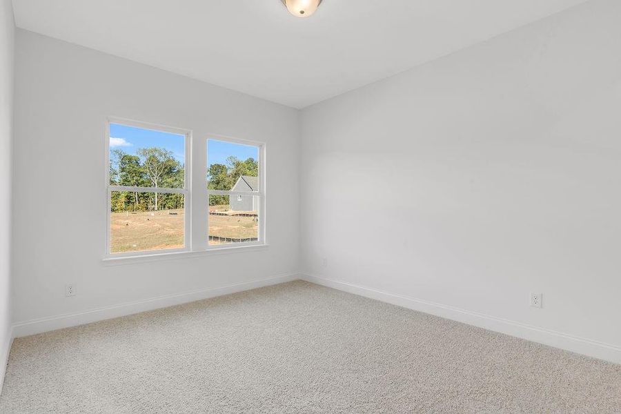Spacious, unfurnished interior of a new home in Pickens Bluff, Hiram (Image 11).