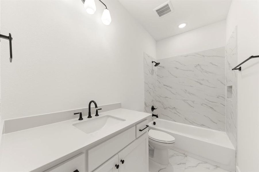 54. 3209 Canonero - 6TH Bath