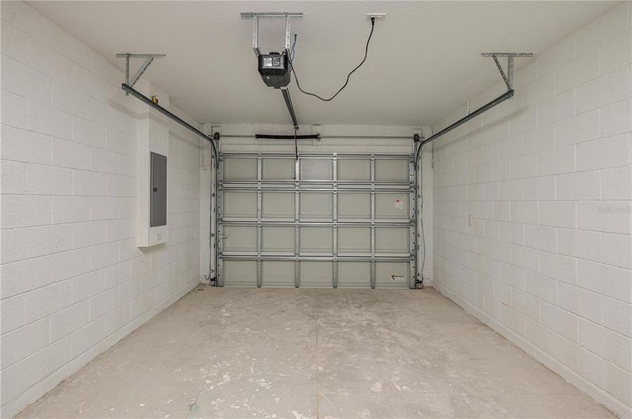 Image 33 of a home in .