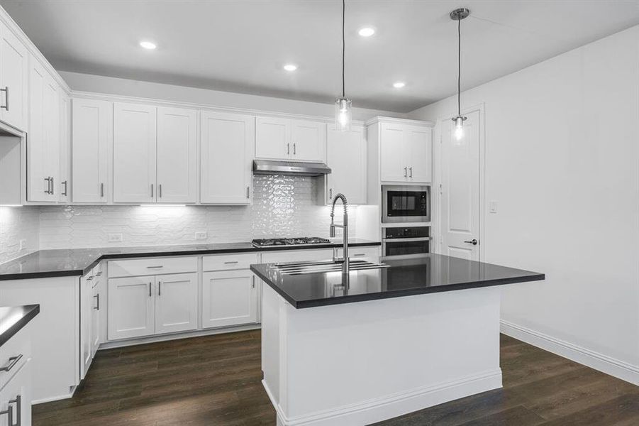 Furnished interior view inside a new home in Cross Creek Meadows 40s, Celina (Image 8). Furnished interior view inside a new home in Cross Creek Meadows 40s, Celina (Image 8).
