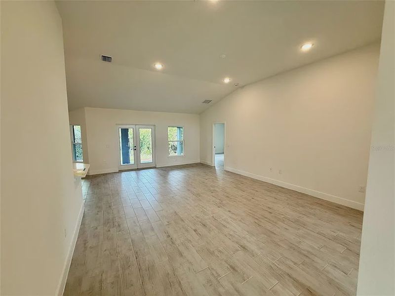Spacious, unfurnished interior of a new home in Rotonda, Rotonda West (Image 20).