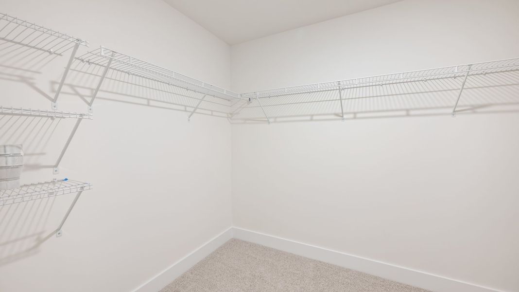 Representative unfurnished interior of a home built from the Hanover by D.R. Horton in Harbor Crest, Ooltewah (Image 19).