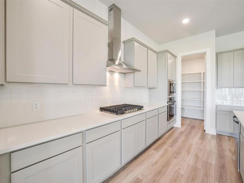 Furnished interior view inside a new home in Sierra Vista, Rosharon (Image 12).