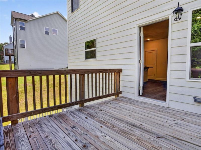 Exterior details and patio area of a home in , Dallas (Image 22).