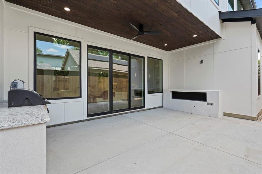 View of patio / terrace featuring a ceiling fan