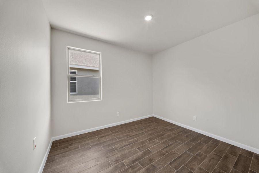 Spacious, unfurnished interior of a new home in Paloma Ranch, Harlingen (Image 19).
