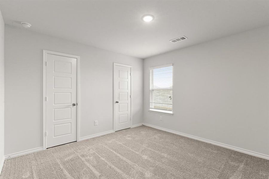 Spacious, unfurnished interior of a new home in Deer Creek, Fort Worth (Image 36). Spacious, unfurnished interior of a new home in Deer Creek, Fort Worth (Image 36).