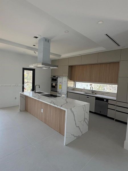 Image 4 of a home in .