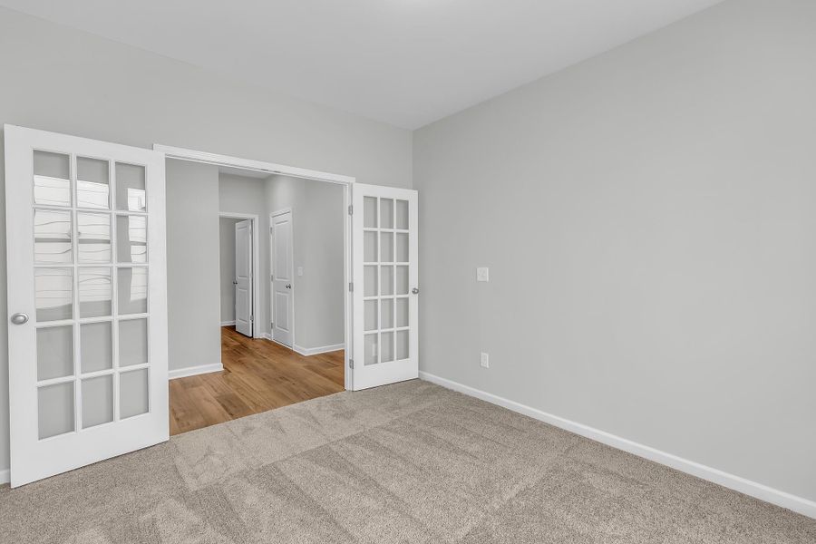 Spacious, unfurnished interior of a new home in Social Circle, Chattanooga (Image 13).