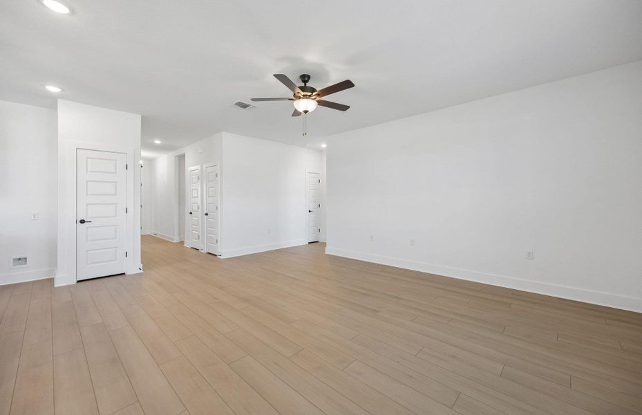 Spacious, unfurnished interior of a new home in Lagos, Manor (Image 11).