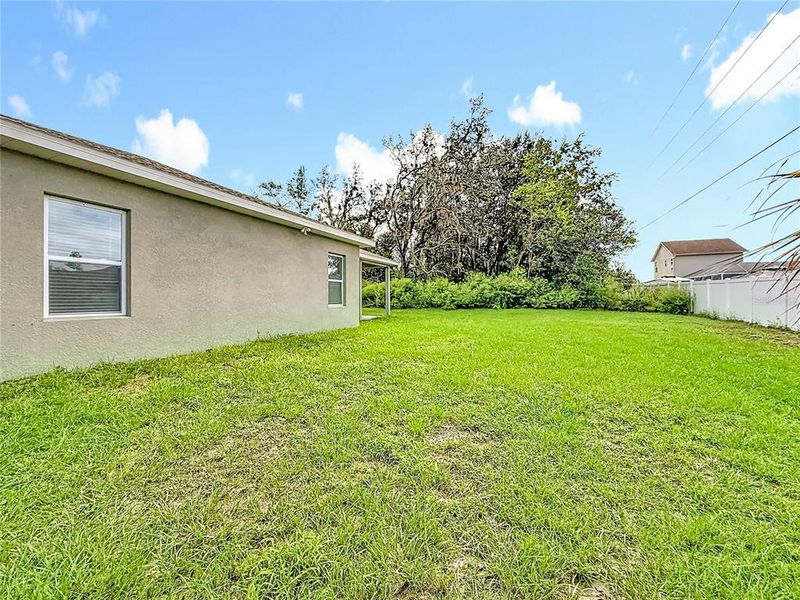 Exterior details and patio area of a home in , Ocala (Image 21).