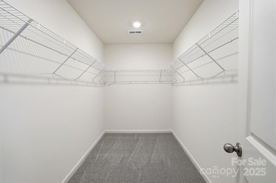 Spacious, unfurnished interior of a new home in Wilson Creek, Indian Land (Image 21).