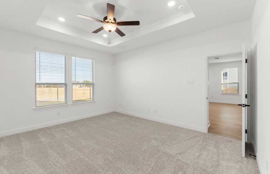 Spacious, unfurnished interior of a new home in Patterson Ranch, Georgetown (Image 16).