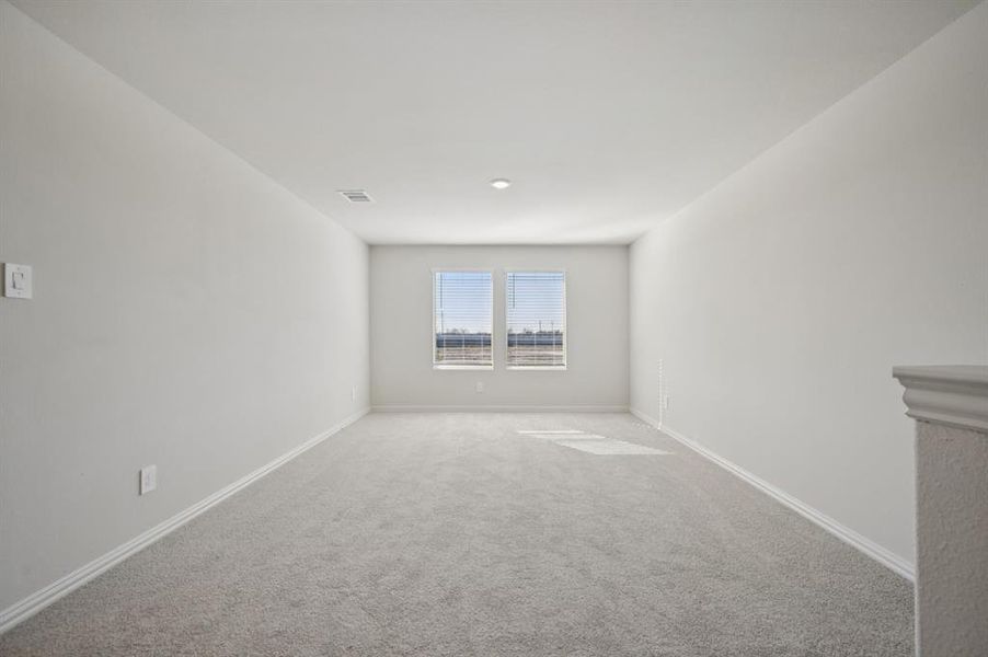 Spacious, unfurnished interior of a new home in Lakehaven - Premier Series, Farmersville (Image 27).