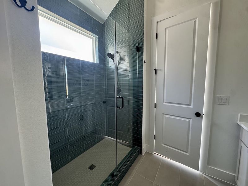 Furnished interior view inside a new home in Persimmon, Buda (Image 6).