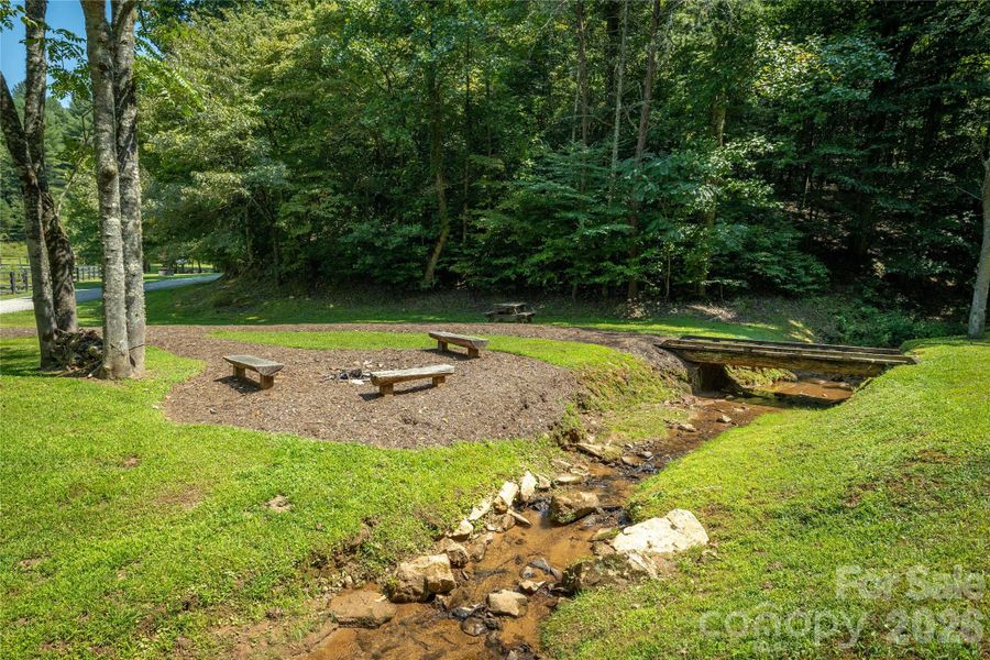 Natural landscape and outdoor views near in Lenoir (Image 30). Natural landscape and outdoor views near in Lenoir (Image 30).