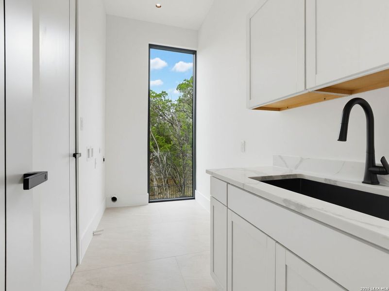 Image 71 of a home in .