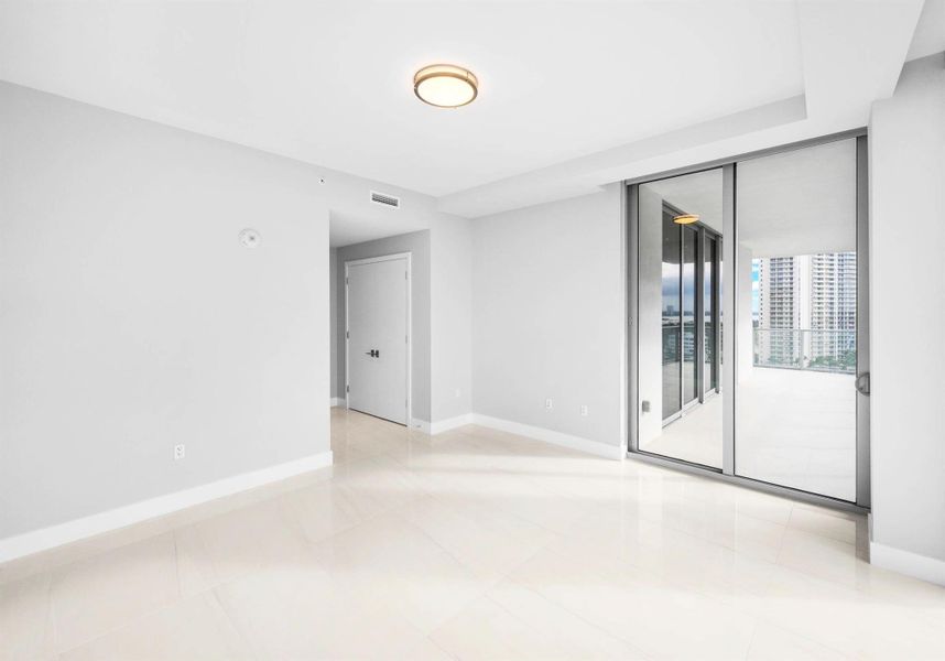 Spacious, unfurnished interior of a new home in , West Palm Beach (Image 93). Spacious, unfurnished interior of a new home in , West Palm Beach (Image 93).