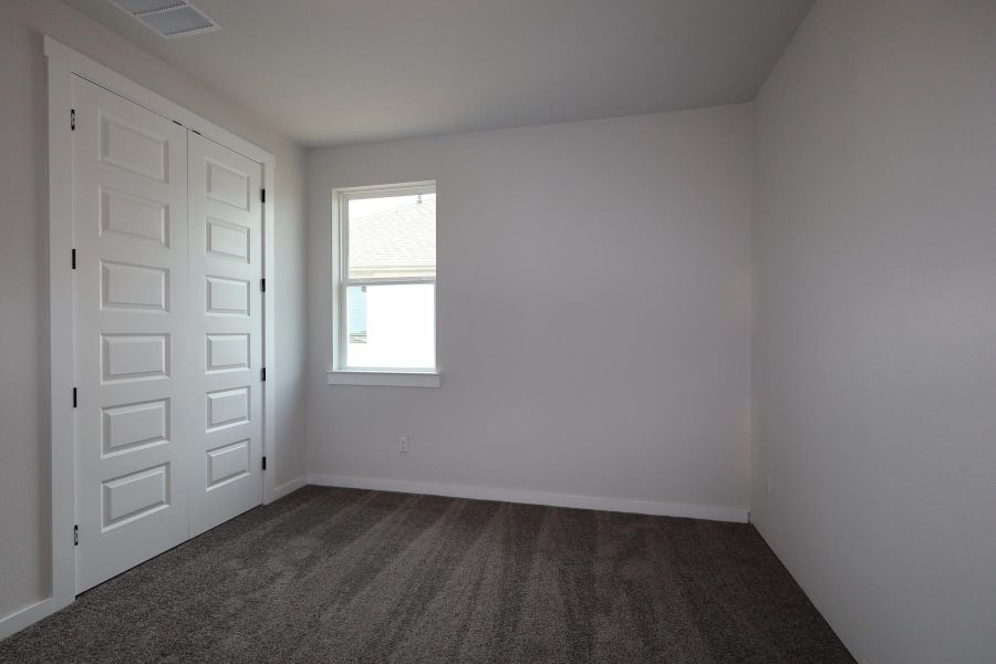 Spacious, unfurnished interior of a new home in Flora, Hutto (Image 14).