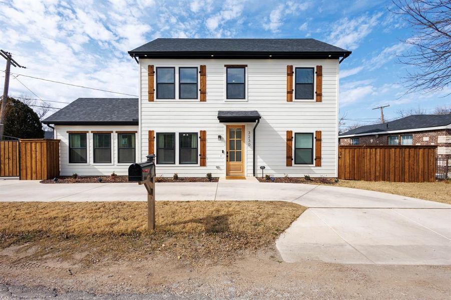 Exterior details and patio area of a home in , Fort Worth (Image 2). Exterior details and patio area of a home in , Fort Worth (Image 2).