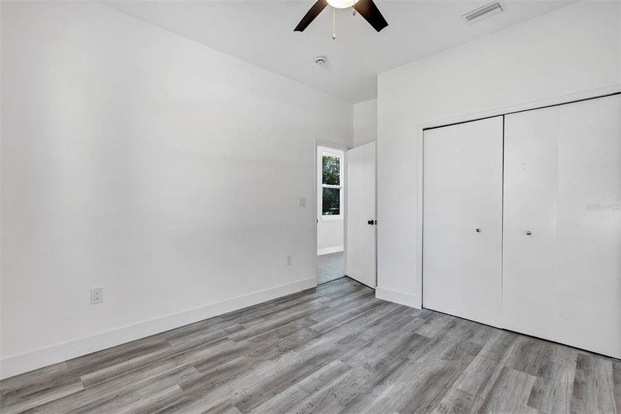 Spacious, unfurnished interior of a new home in , New Smyrna Beach (Image 27).