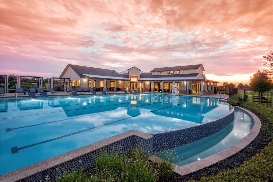 Community amenities in Spring Brook Village - Luxe Series, Houston (Image 27).