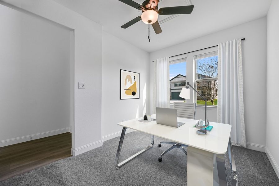 Furnished interior view inside a new home in Madero 50s, Fort Worth (Image 5).