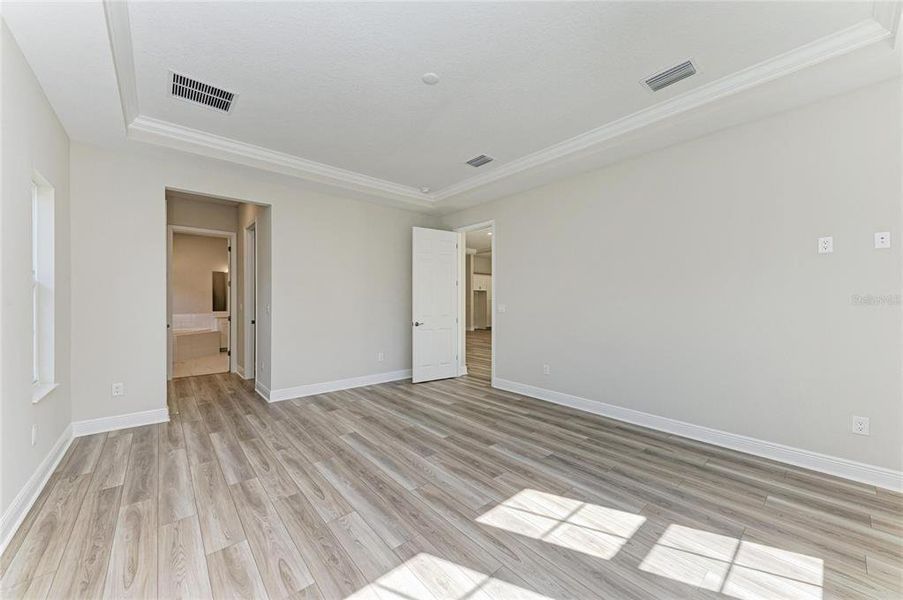 Spacious, unfurnished interior of a new home in Hawkstone, Lithia (Image 27).