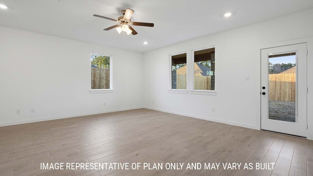 Spacious, unfurnished interior of a new home in The Woods, Lumberton (Image 15).