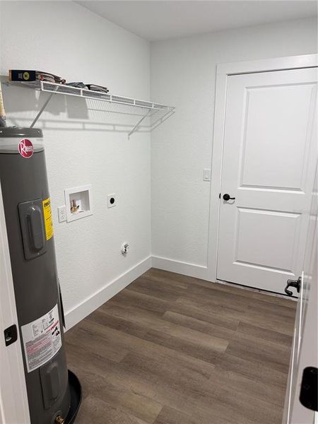 Spacious, unfurnished interior of a new home in , Ocklawaha (Image 15).