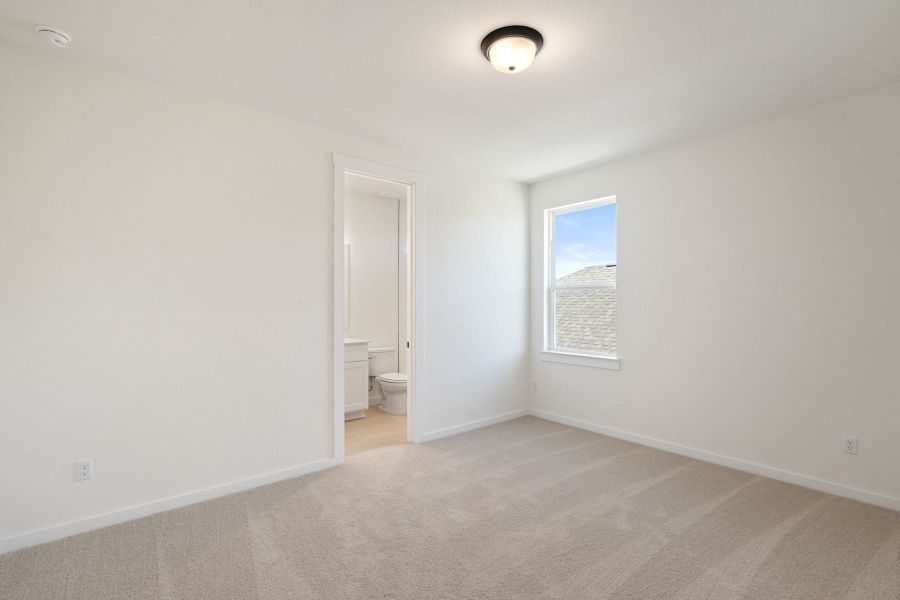 Spacious, unfurnished interior of a new home in Flora, Hutto (Image 43).