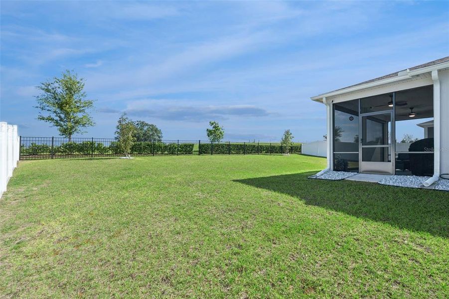 Exterior details and patio area of a home in , Mascotte (Image 26).