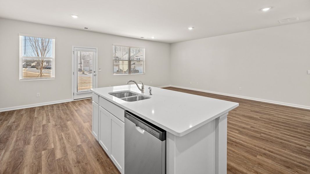 Image 24 representing the Saratoga by D.R. Horton in Poplar Preserve, Newnan, GA.