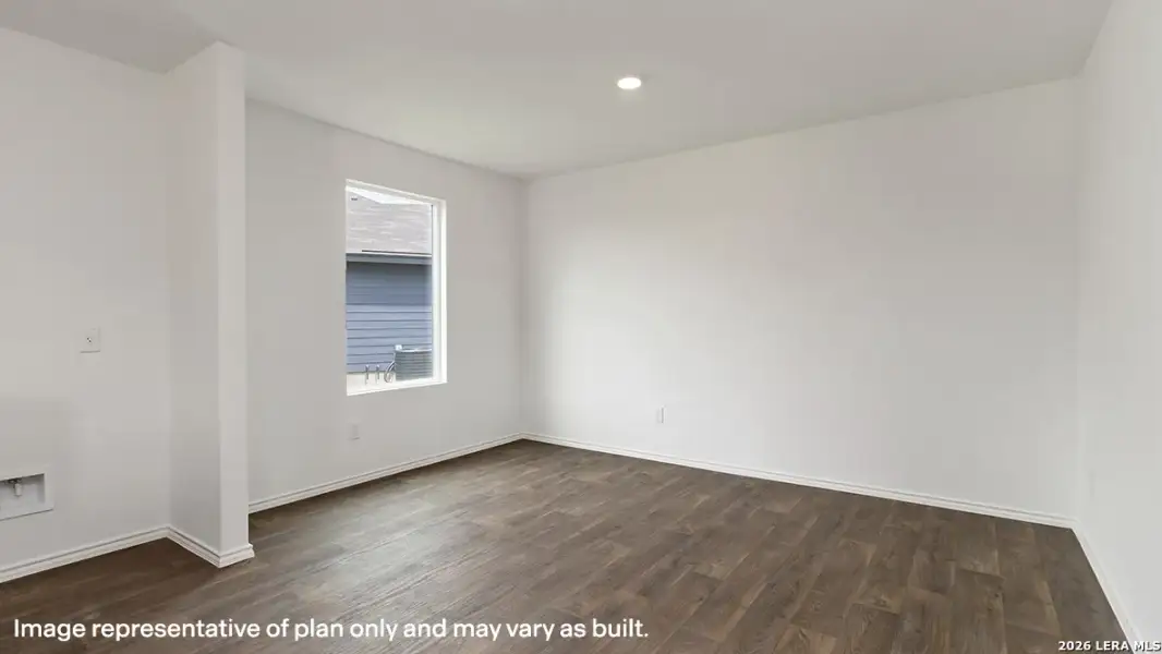 Spacious, unfurnished interior of a new home in Avenida, Converse (Image 21).