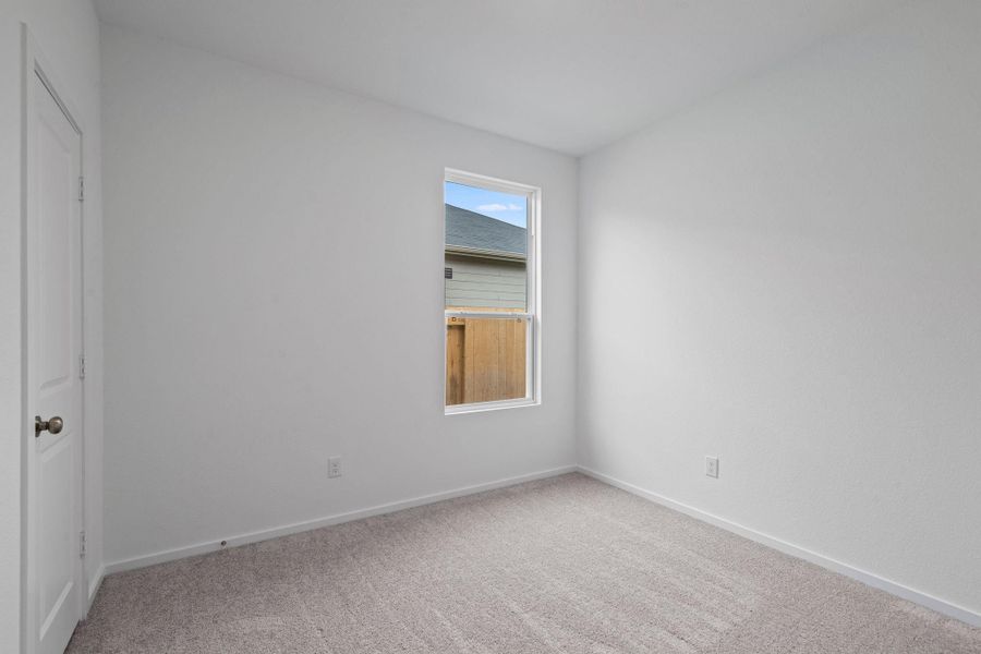 Spacious, unfurnished interior of a new home in Montgomery Bend, Montgomery (Image 12).