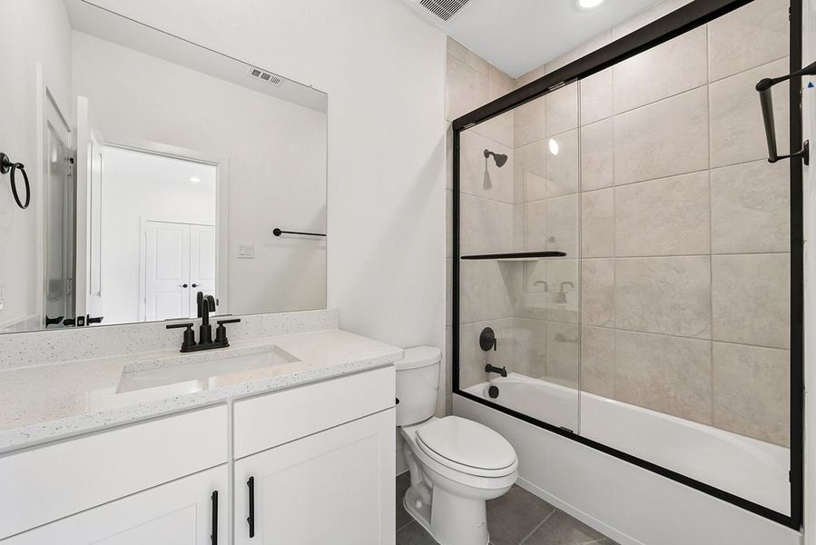 Representative furnished interior of a home built from the Leona by Landon Homes in Fields - East Village, Frisco (Image 38).