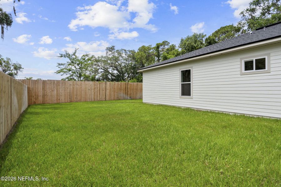Exterior details and patio area of a home in , Orange Park (Image 27).