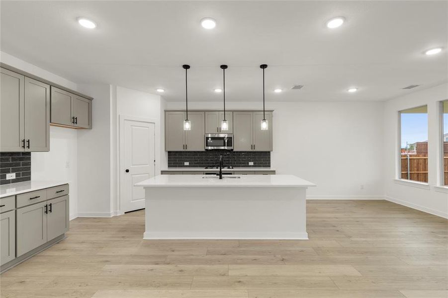 09. 3011 Genevieve - Kitchen 09. 3011 Genevieve - Kitchen