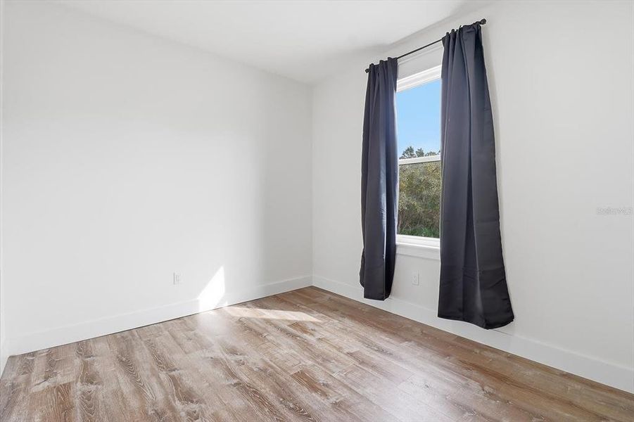 Spacious, unfurnished interior of a new home in , Inglis (Image 28).