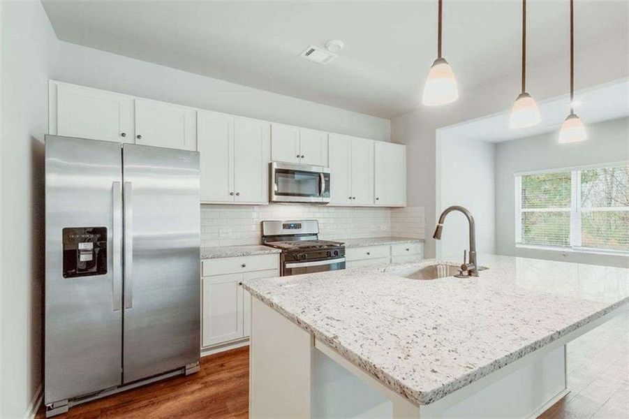Furnished interior view inside a new home in The Reserve at Chapel Hill Phase II, Douglasville (Image 7). Furnished interior view inside a new home in The Reserve at Chapel Hill Phase II, Douglasville (Image 7).