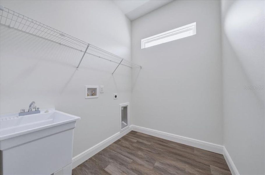 Spacious, unfurnished interior of a new home in , Orlando (Image 25). Spacious, unfurnished interior of a new home in , Orlando (Image 25).