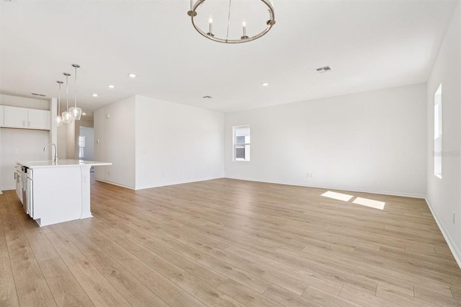 Spacious, unfurnished interior of a new home in Sunbrooke, St. Cloud (Image 19). Spacious, unfurnished interior of a new home in Sunbrooke, St. Cloud (Image 19).