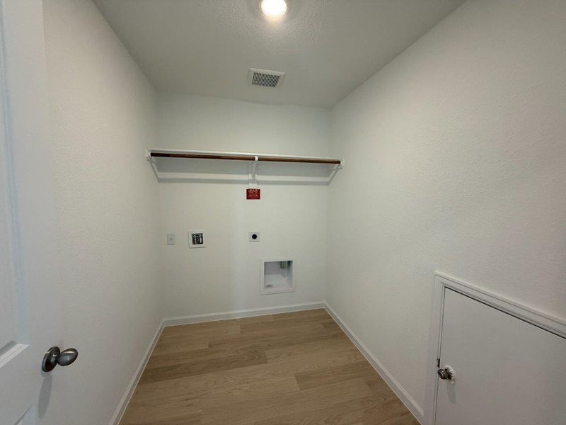 Spacious, unfurnished interior of a new home in Midtown Reserve, College Station (Image 7). Spacious, unfurnished interior of a new home in Midtown Reserve, College Station (Image 7).