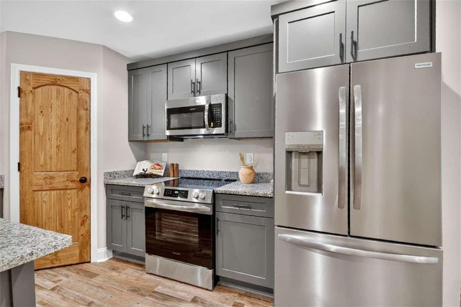 Furnished interior view inside a new home in , Ellijay (Image 16).
