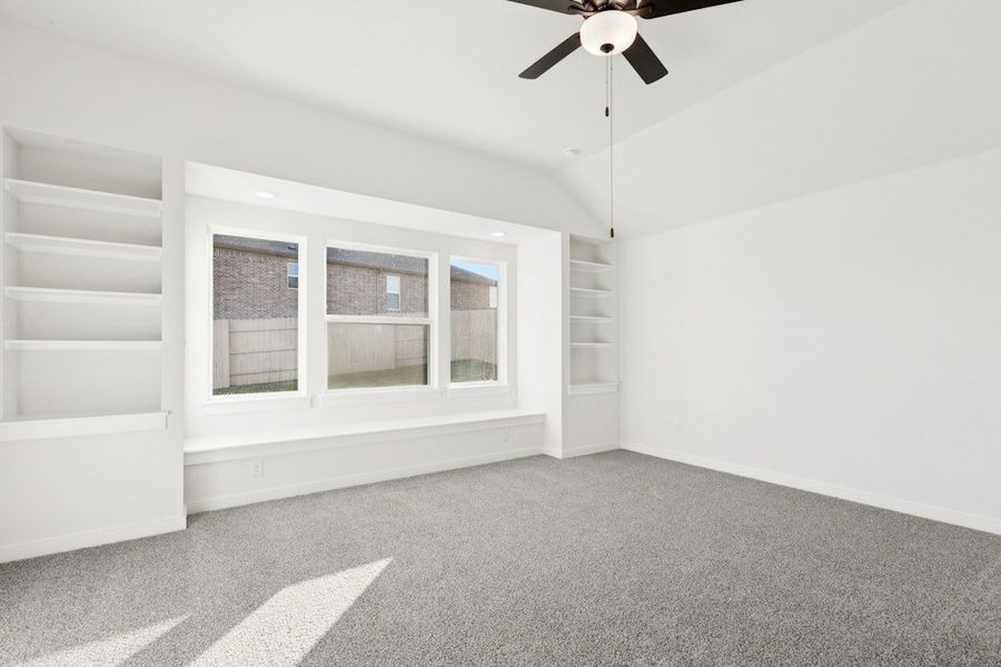 Spacious, unfurnished interior of a new home in The Colony, Bastrop (Image 23).