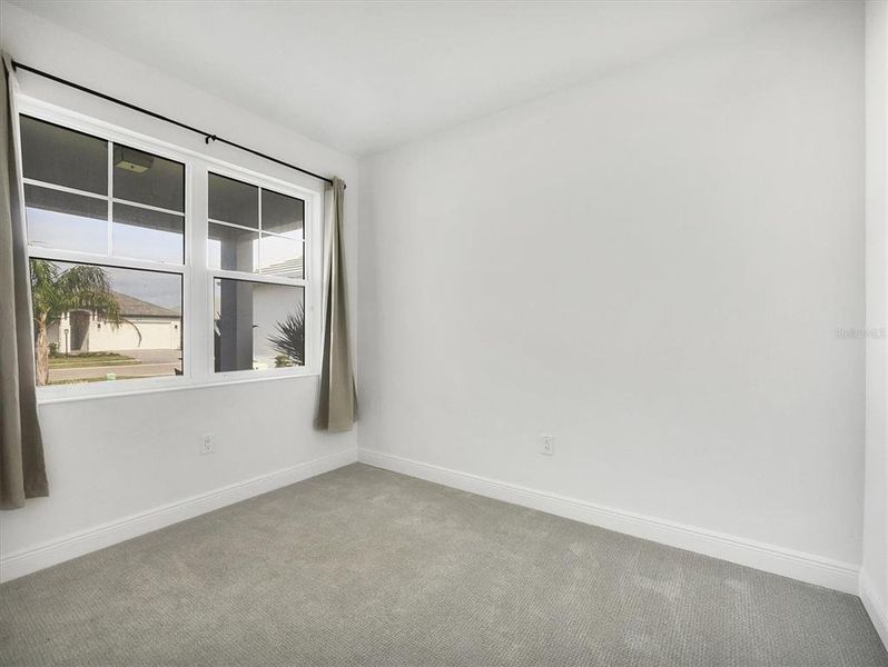 Spacious, unfurnished interior of a new home in , Sarasota (Image 16).