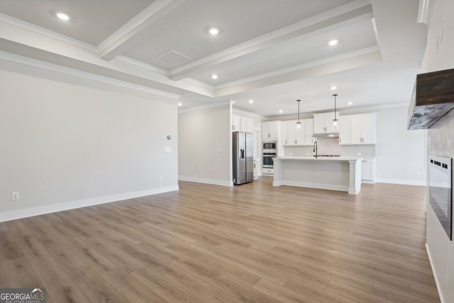 Spacious, unfurnished interior of a new home in Summerlin, Winder (Image 35).