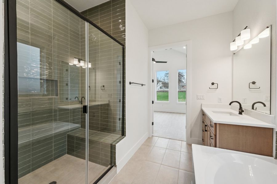 Furnished interior view inside a new home in Sauls Ranch, Round Rock (Image 10).
