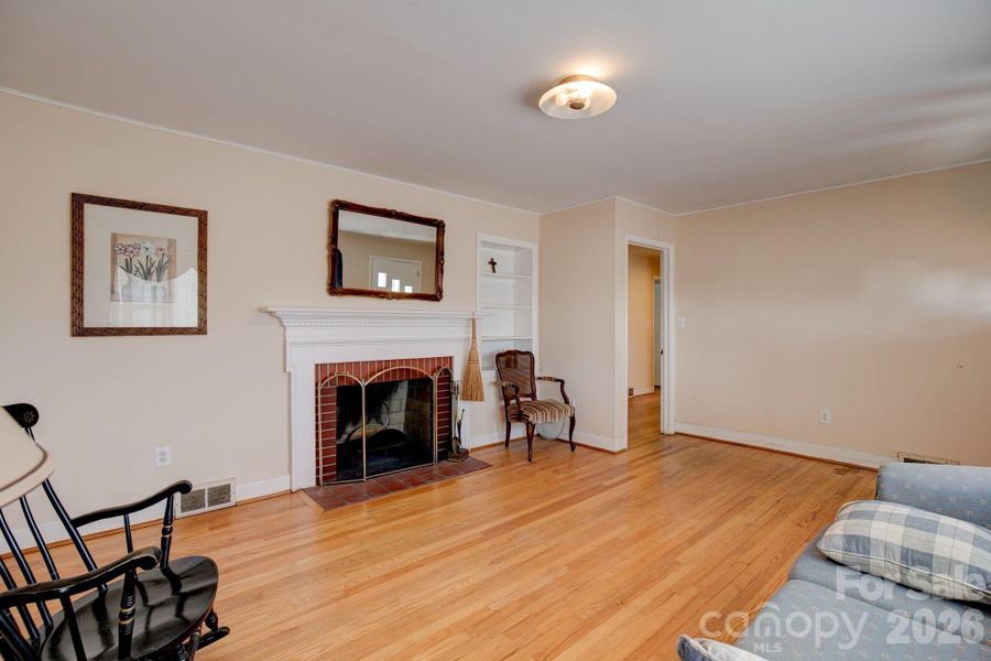 Furnished interior view inside a new home in , Pageland (Image 4).
