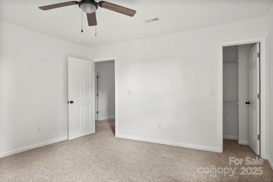 Spacious, unfurnished interior of a new home in , Shelby (Image 19).